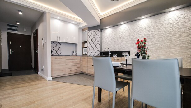Apartamento premium | Cozinha privada | Cafeteira/chaleira, geladeira, micro-ondas, cooktop