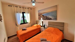 3 Schlafzimmer, Bügeleisen/Bügelbrett, WLAN, Bettwäsche