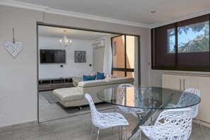 高级别墅 | 起居区 | 平板电视