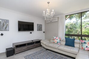 高级别墅 | 起居区 | 平板电视