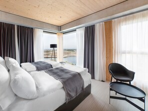 Deluxe Double Room, Lake View | Hypo-allergenic bedding, free minibar, in-room safe, desk