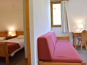 4 bedrooms - Spacious 5-Room Apartment with Mezzanine, Balcony & Covered Parking, 150m from Morel Chairlift (Méribel)