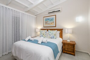 Villa clásica | 3 habitaciones, decoración personalizada, muebles diferentes y cunas 