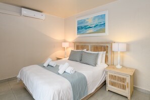 Classic Villa | 3 bedrooms, individually decorated, individually furnished
