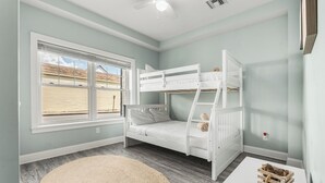 Unclassified image, 5 of 28, button - Beachside Abode 1A (Old Orchard Beach)