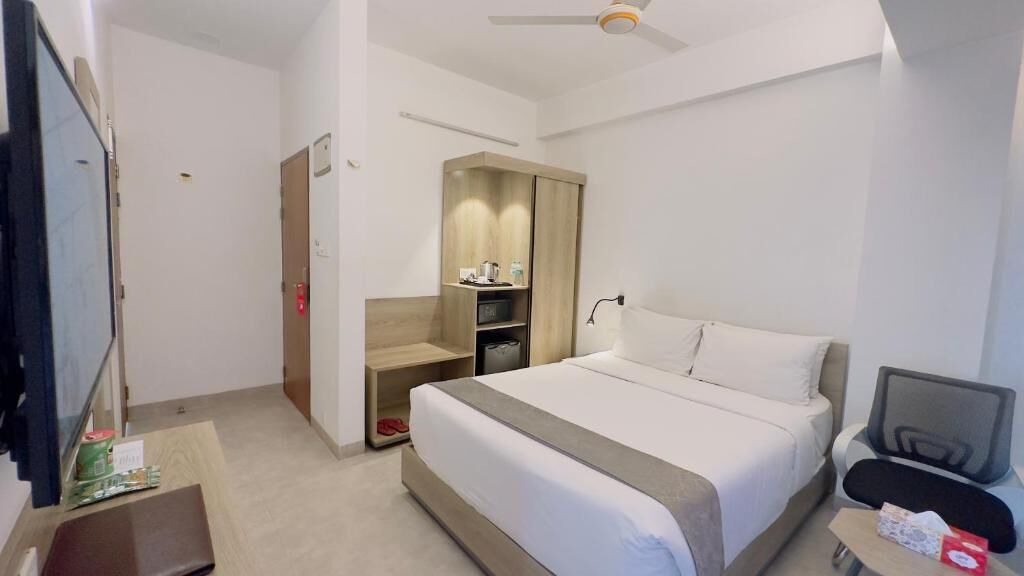 Superior Single Room | Egyptian cotton sheets, premium bedding, down duvets, pillow-top beds