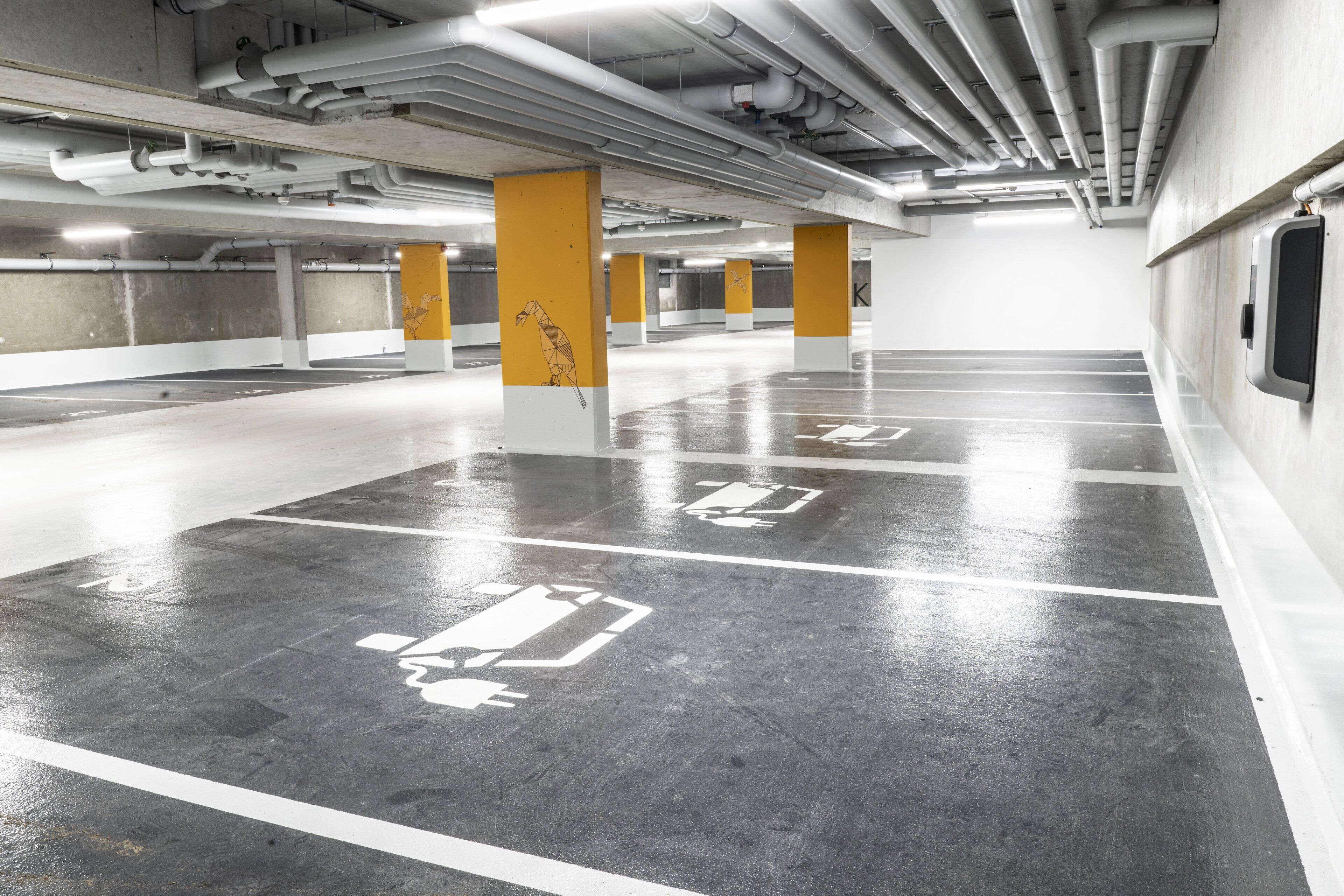 self-parking (surcharge) 9.90 per day