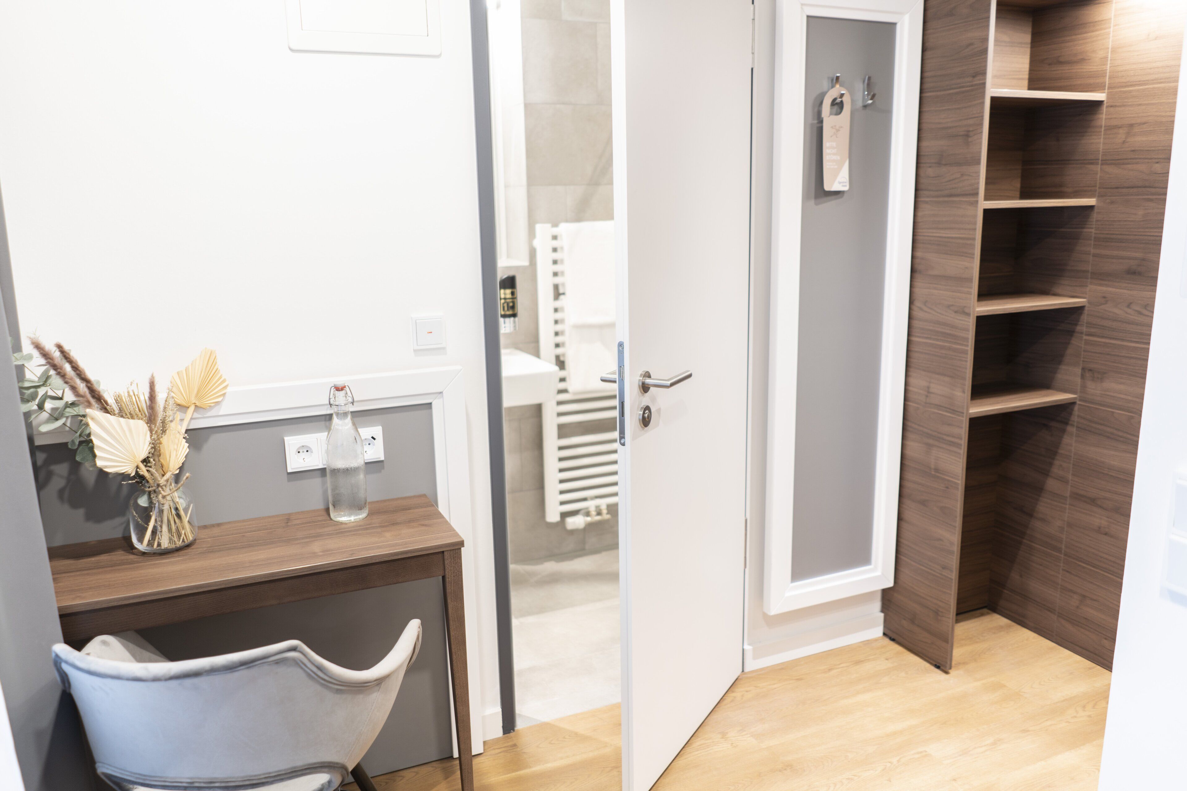 standard double room | desk, laptop workspace, soundproofing, free wifi