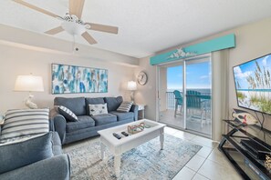 Smart TV, DVD player