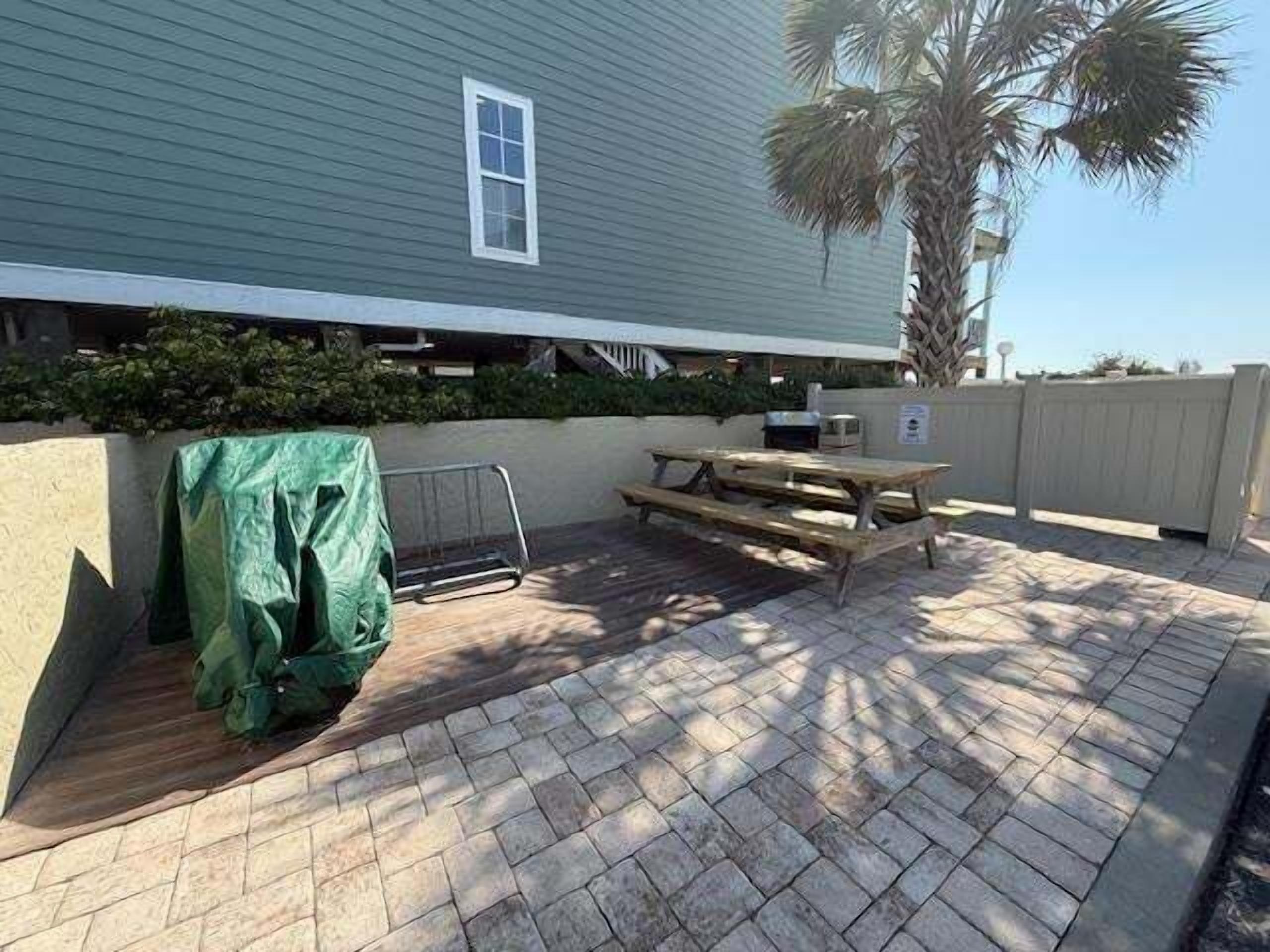 House, 2 Bedrooms | Outdoor dining
