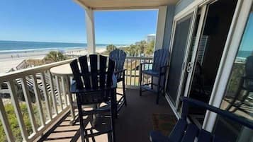 House, 2 Bedrooms | Outdoor dining