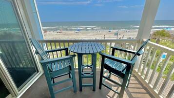 Casa, 2 habitaciones | Restaurante al aire libre