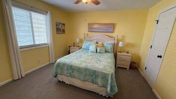 House, 2 Bedrooms | 2 bedrooms, iron/ironing board, free WiFi