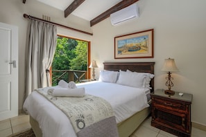Superior Villa | 4 bedrooms, in-room safe, individually decorated, individually furnished