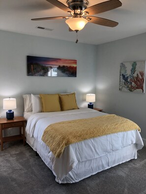 3 soverom, strykejern/-brett, wi-fi og sengetøy