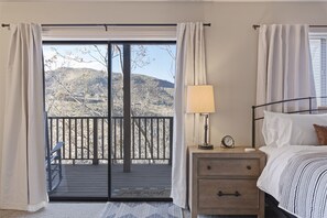 3 chambres, fer et planche à repasser, lit parapluie, Wi-Fi gratuit