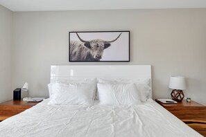 3 bedrooms, WiFi, bed sheets, wheelchair access