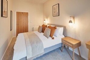 2 slaapkamers, een strijkplank/strijkijzer, gratis wifi, beddengoed