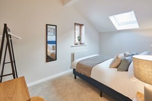 2 chambres, fer et planche à repasser, accès au Wi-Fi (inclus)