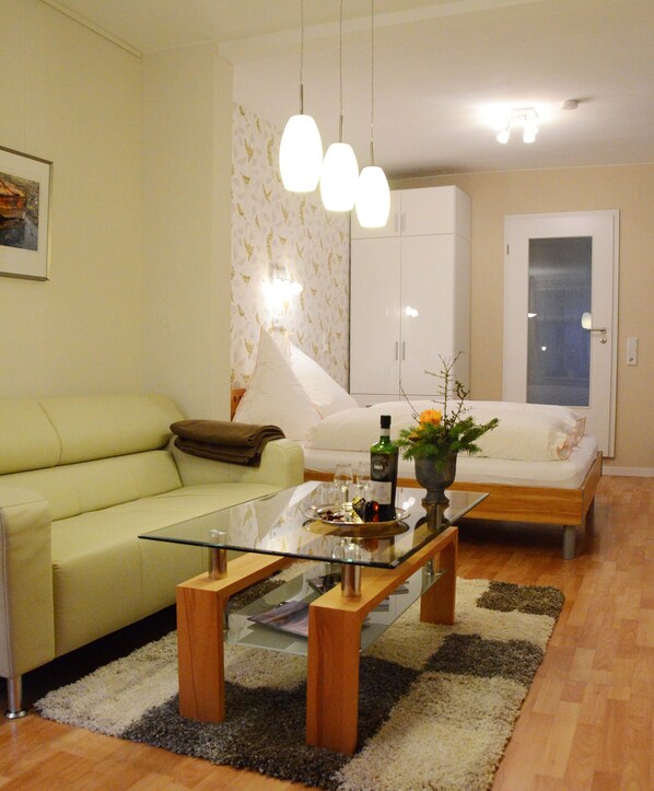 Televisio, DVD-soitin, stereot