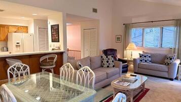 Flat-screen TV, fireplace