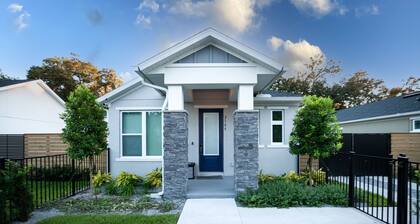 ORL Modern Zen Vibe Brand new 2/2 construction in the Heart of Downtown Orlando