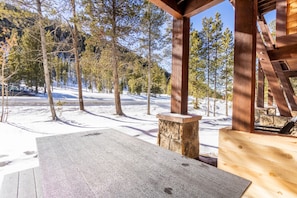 Patio with picnic table and sweeping mountain views