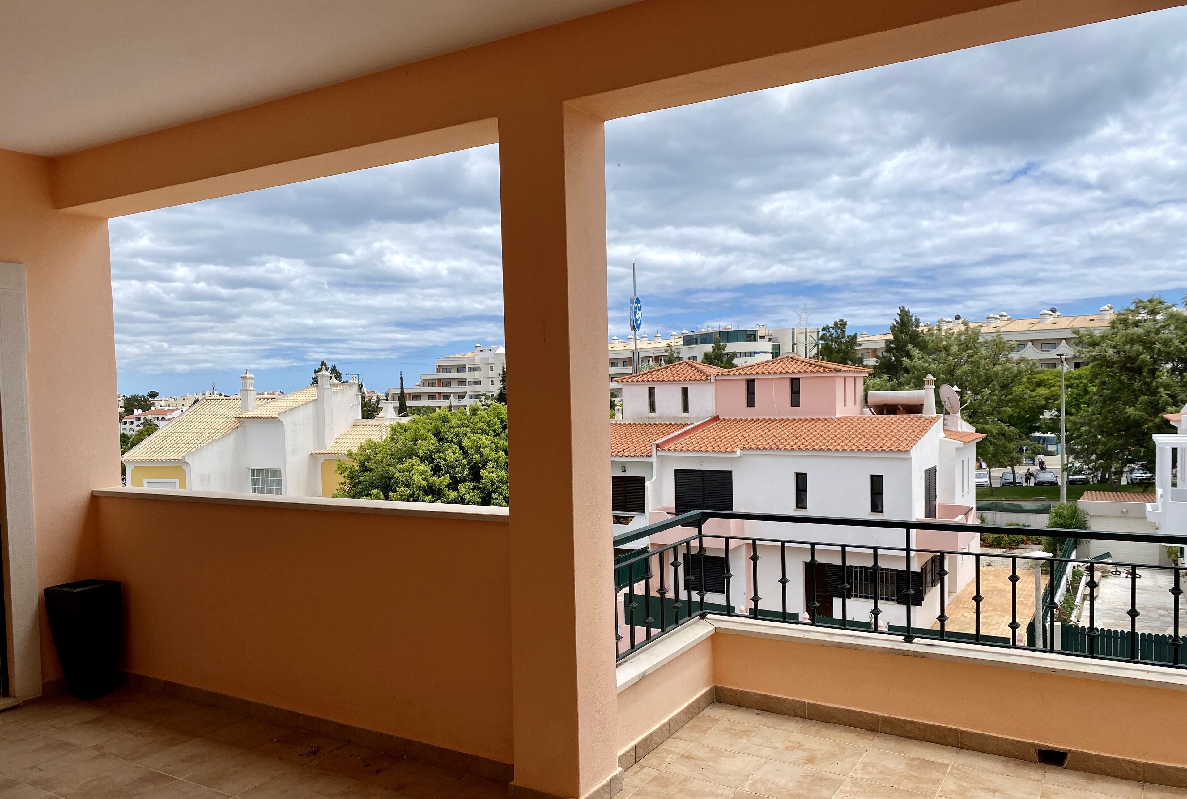 Photo - Globo by Check-in Portugal