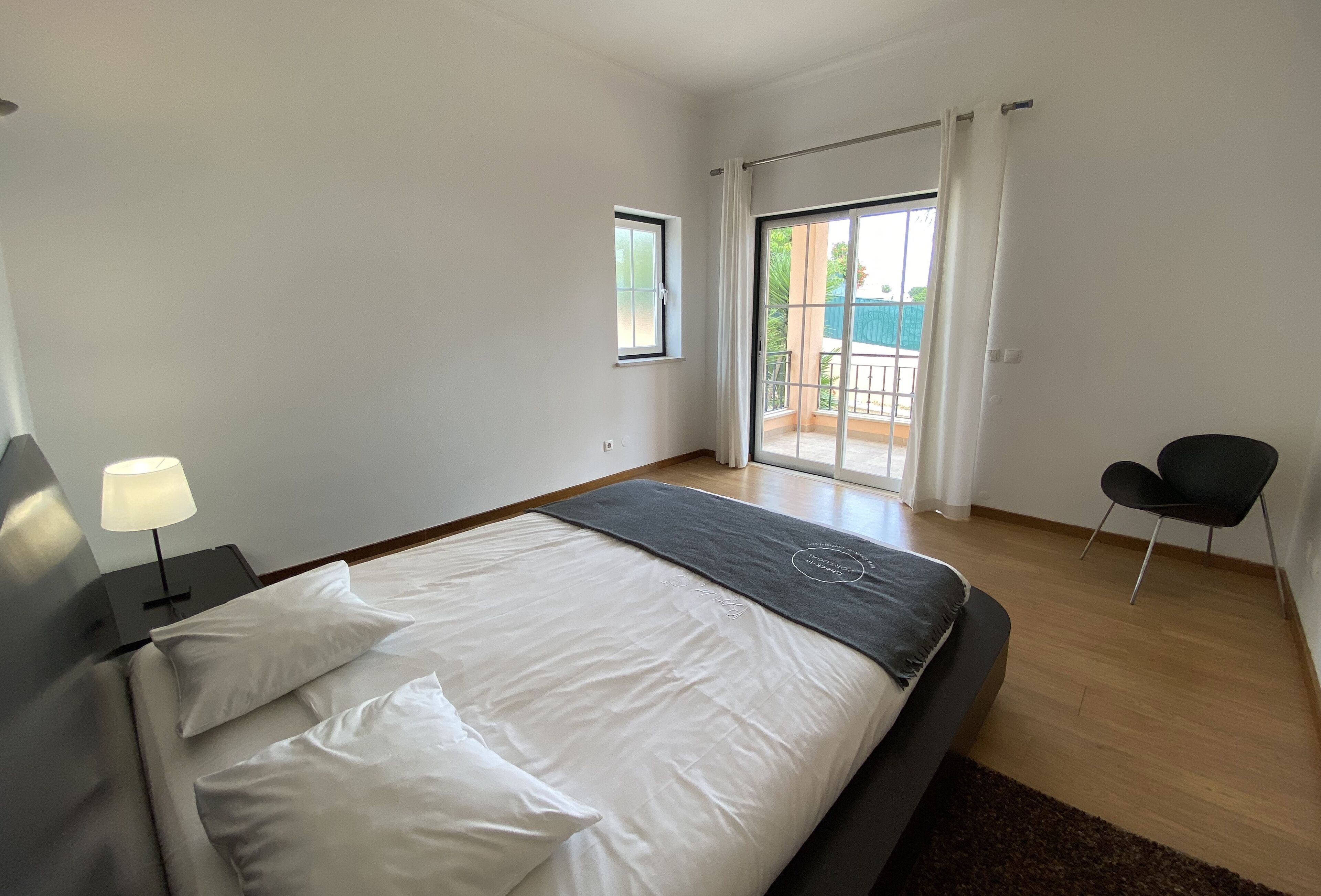 Photo - Globo by Check-in Portugal