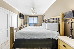 2 bedrooms, iron/ironing board, Internet, bed sheets