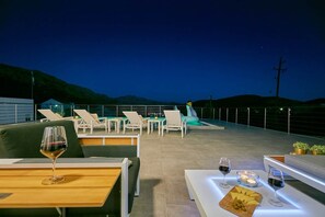 Outdoor dining - Villa Callista**** - Pool, Gym, 8min to Old Town (Dubrovnik)