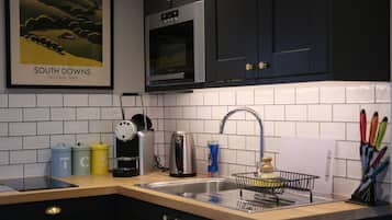 Exclusive Cottage, Ensuite (The Hayloft) | Shared kitchen