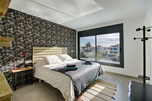 4 habitaciones y caja de seguridad en la habitación 