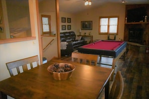 Spielezimmer