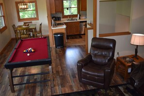 Games room - Cozy MOUNTAIN VIEW 2BR/2BA Cabin! Fire Place, Hot Tub, Outdoor Fire Pit & more (Gatlinburg)