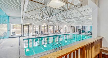 Condo on the Shuttle Route w/ Private Sauna, Fireplace & Shared Hot Tubs/Pool