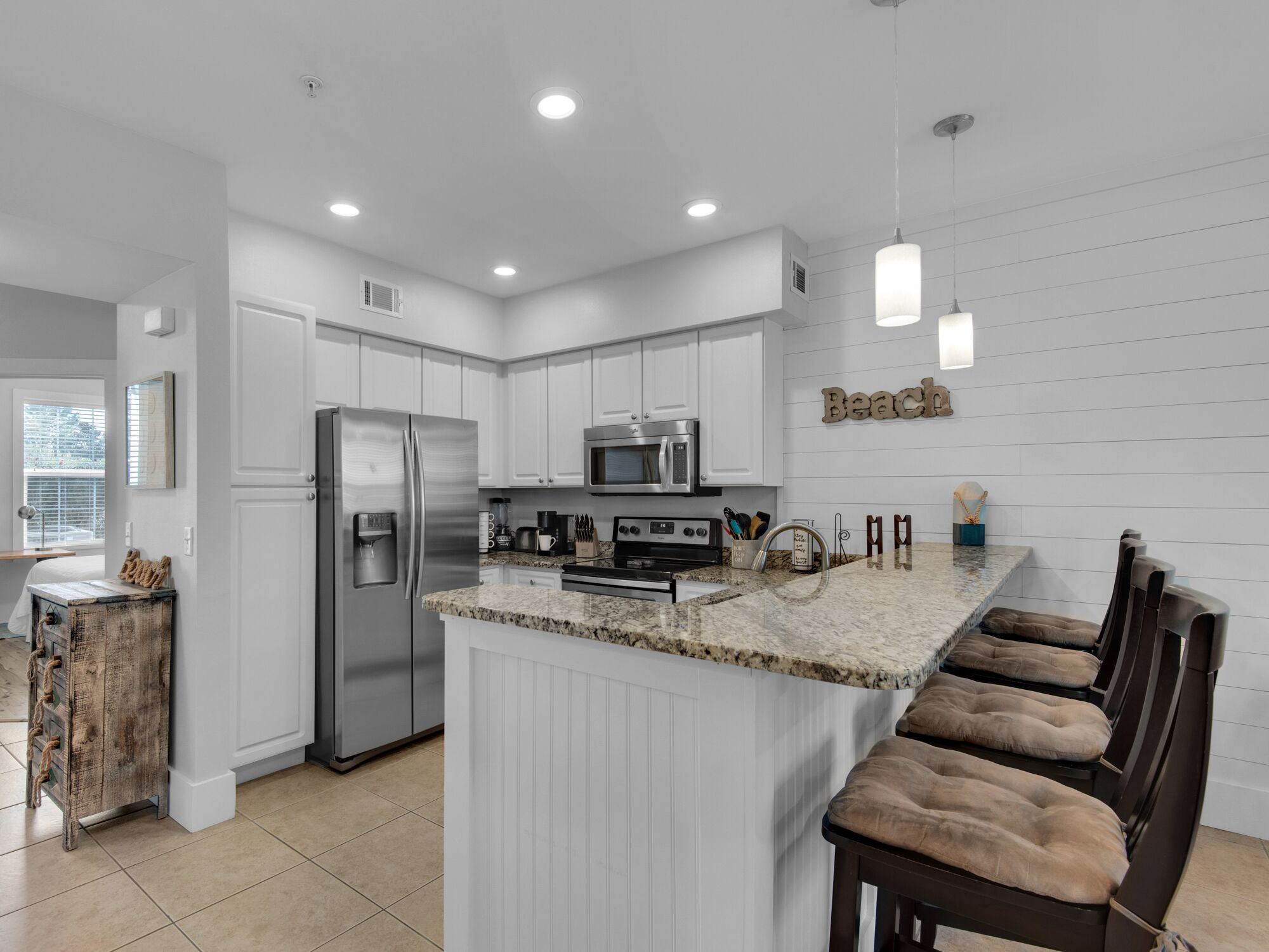 Refrigerador, microondas, horno, placa de cocina