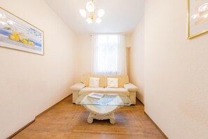 Smart TV de 43 pulgadas con canales digitales y televisión 