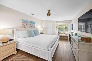 3 Schlafzimmer, Schreibtisch, Bügeleisen/Bügelbrett, Reisekinderbett