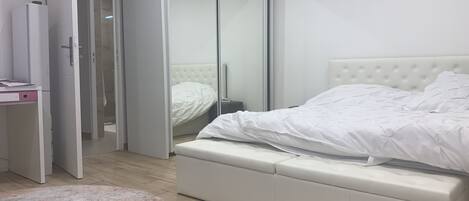 1 Schlafzimmer, Bügeleisen/Bügelbrett, WLAN