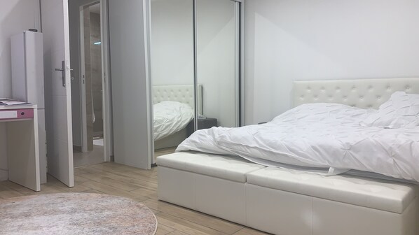 1 chambre, fer et planche à repasser, Wi-Fi