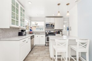 Nicht klassifiziertes Bild, 2 von 28, Schaltfläche