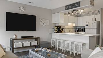 Smart TV, DVD player