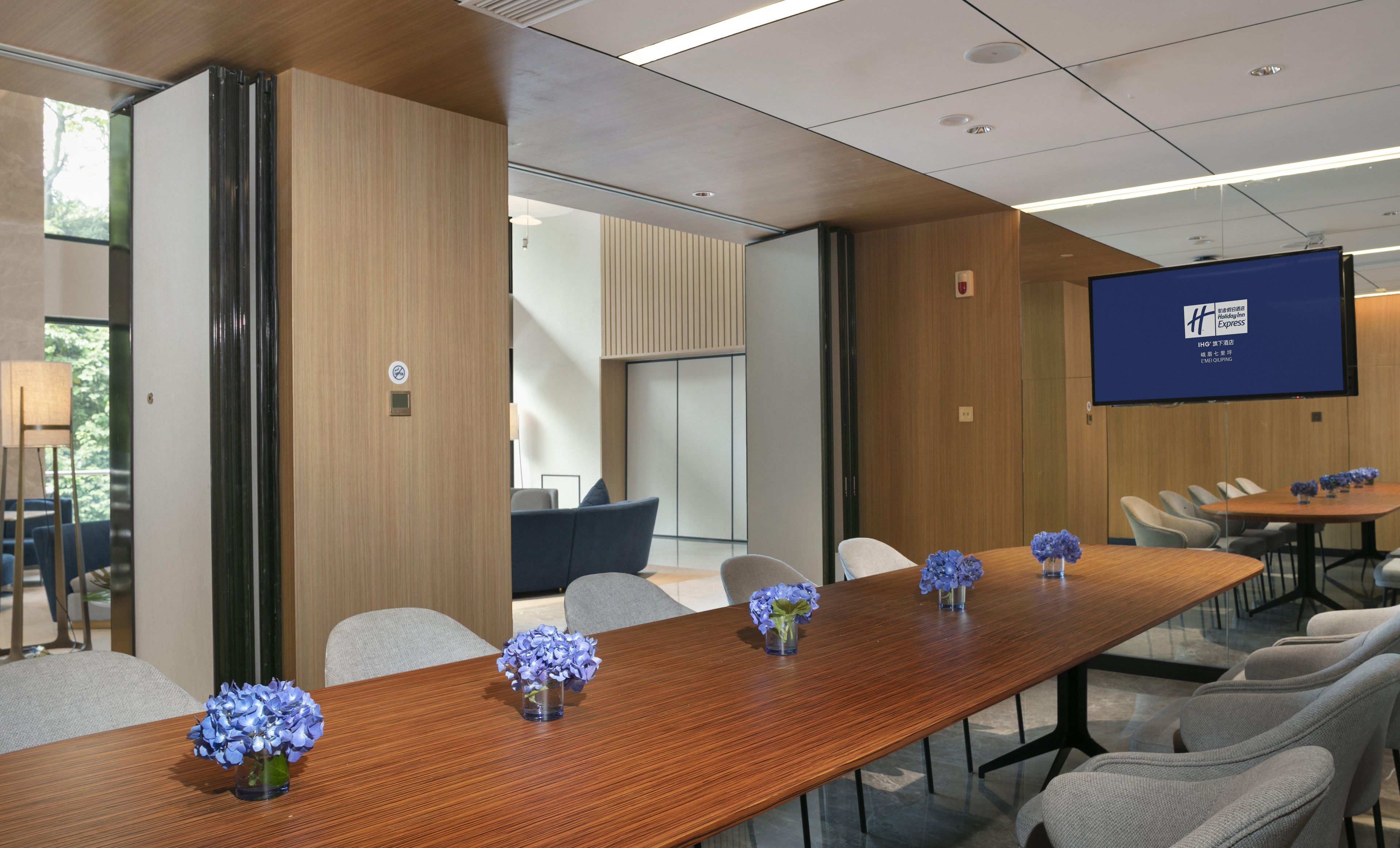 Meeting facility