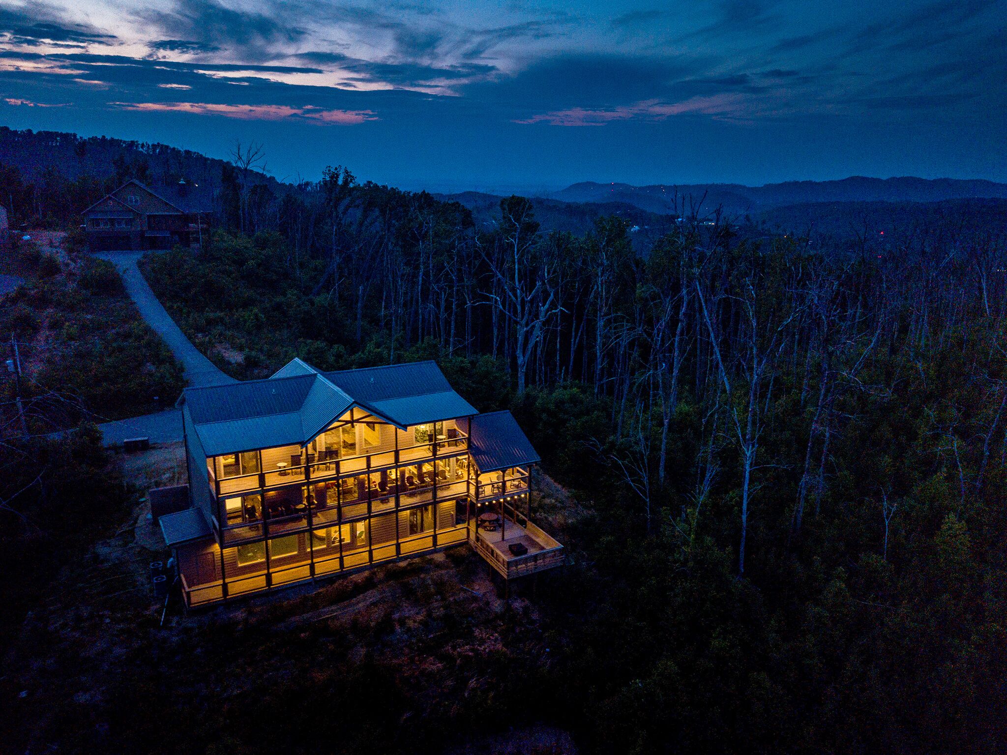 المنشأة من الخارج