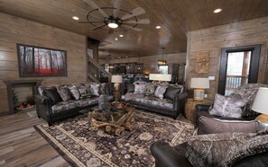 TV, peis og videospill