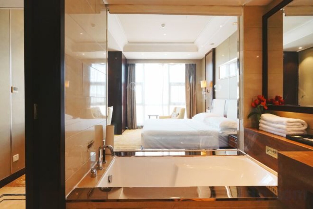 Superior Queen Room