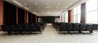 Baoshi International Hotel