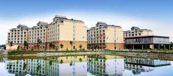 Baoshi International Hotel