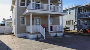 Huis (WC120 West Denver Avenue, Unit 1) | Exterieur